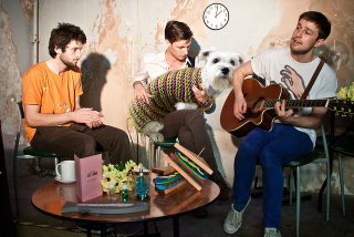 Illustration for article titled These Bass Players Look Like They're Petting Dogs, And It's Amazing